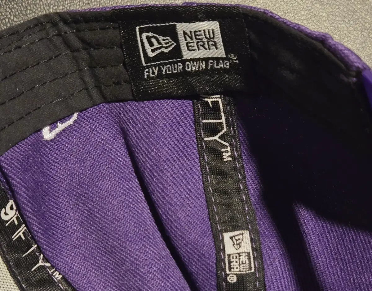 New Era Lakers 9Fifty Snapback Hardwood Classics Hat + 1997 Kobe Bryant SGC 8.5 - Basketball Card Single