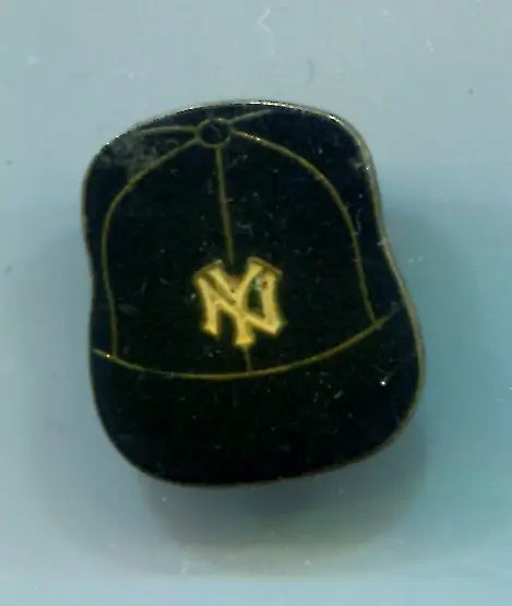 New York Yankees Enamel Pin Vintage 1980’s Cap Hat Metal - Sports Memorabilia