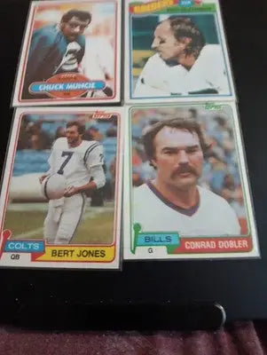 NFL superstars & HOFers- Vintage 8-card Topps lot. See full description! EX-EX+ - Football Card Single