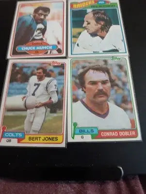 NFL superstars & HOFers- Vintage 8-card Topps lot. See full description! EX-EX+ - Football Card Single