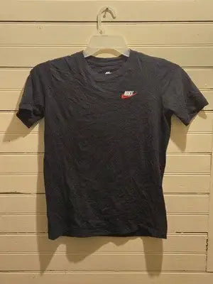 Nike T-Shirt Womens L Black The Nike Tee Short Sleeve Cotton Swoosh Chest Logo - Apparel