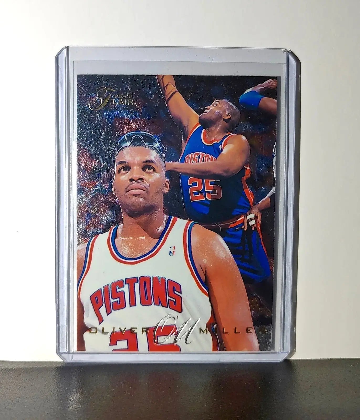 Oliver Miller 1995-96 Flair NBA #133 Card Toronto Raptors - Basketball Card Single