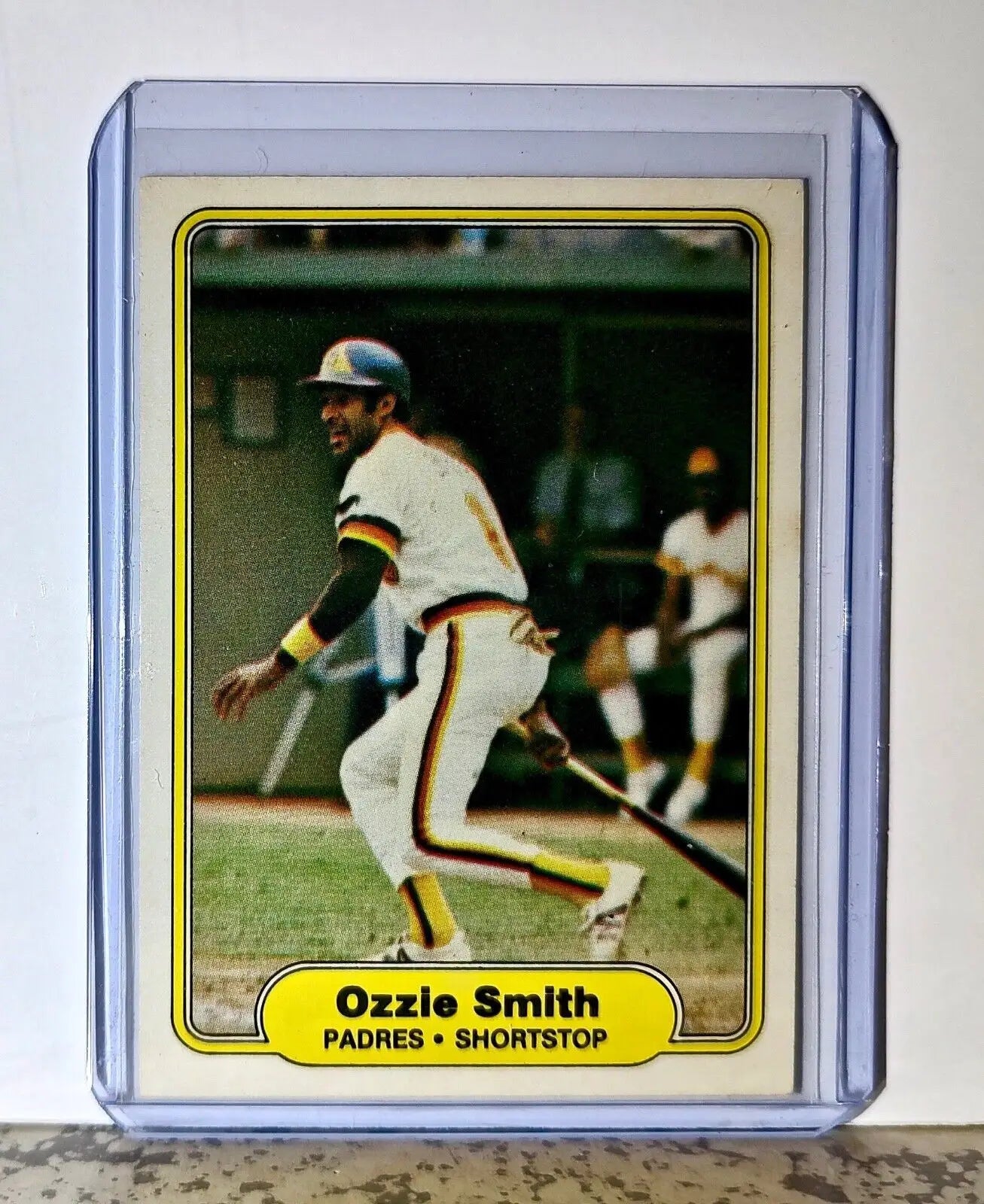Ozzie Smith 1982 Fleer MLB #582 Baseball Card San Diego Padres - Baseball Card Single