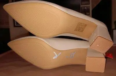 Pair of Women’s Nude/Beige Pointed-Toe Pumps Size 38 (US & Canada 7.5) Pre-Owned