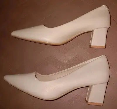 Pair of Women’s Nude/Beige Pointed-Toe Pumps Size 38 (US & Canada 7.5) Pre-Owned
