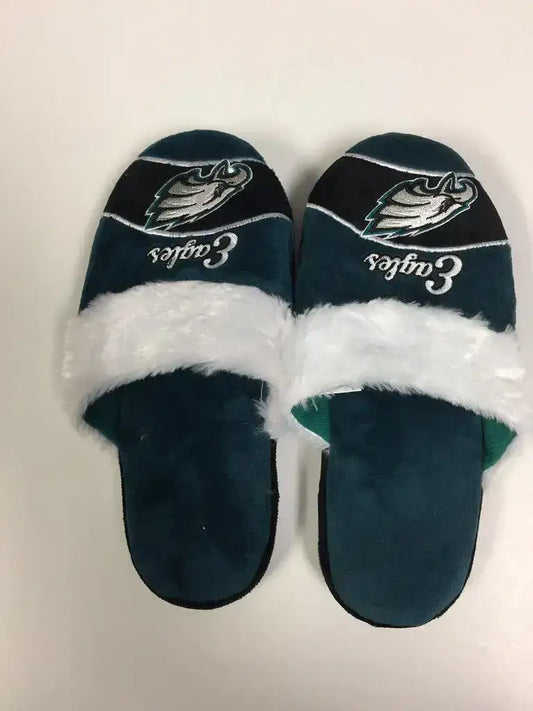 Philadelphia Eagles Womens Stripe Logo Slippers - X-Large (11-12) - Apparel