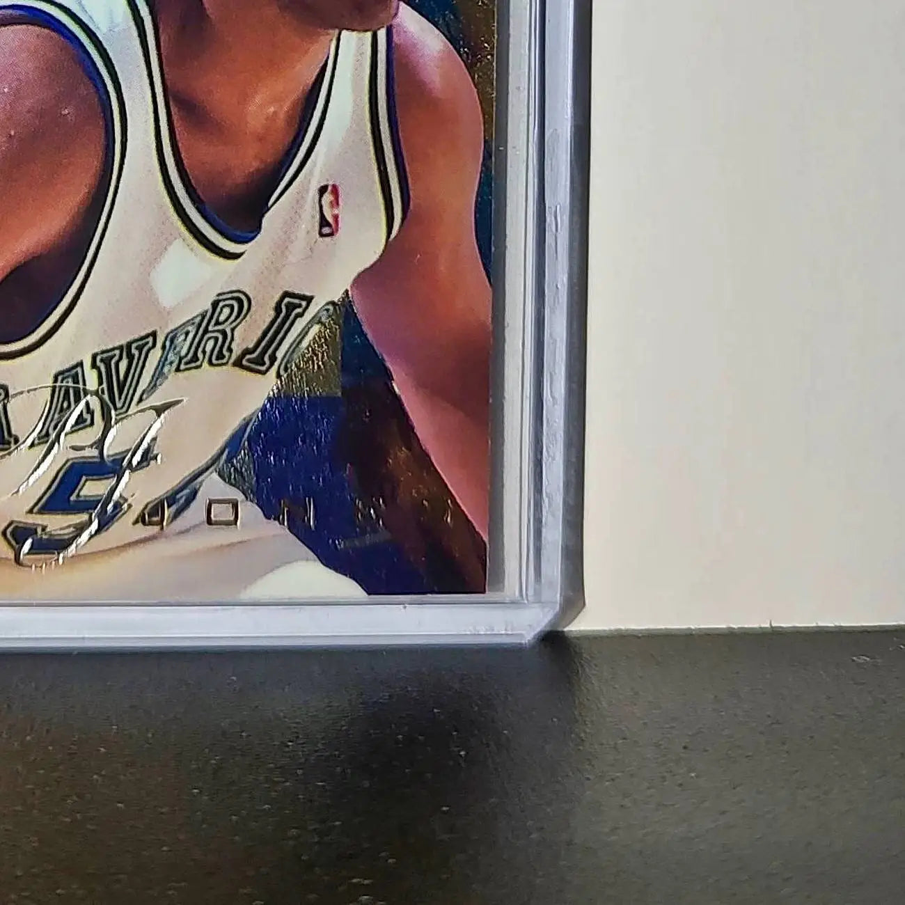 Popeye Jones 1995-96 Flair NBA #26 Card Dallas Mavericks
