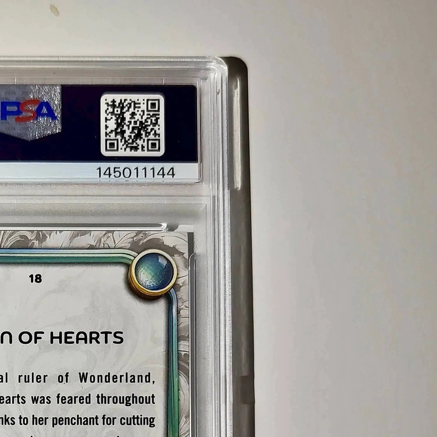 Queen of Hearts 2025 Topps Disney #18 Winter Variant Card Alice inland PSA 8 - Non-Sports Card Single