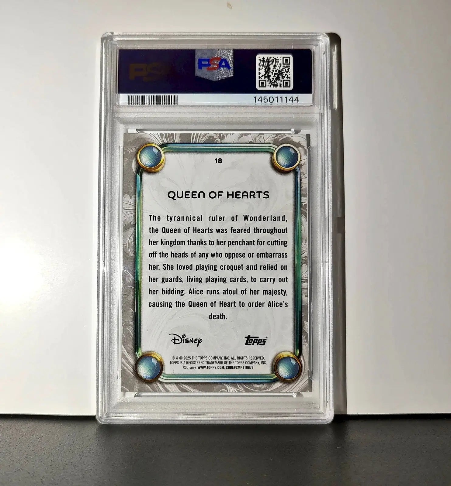 Queen of Hearts 2025 Topps Disney #18 Winter Variant Card Alice inland PSA 8 - Non-Sports Card Single
