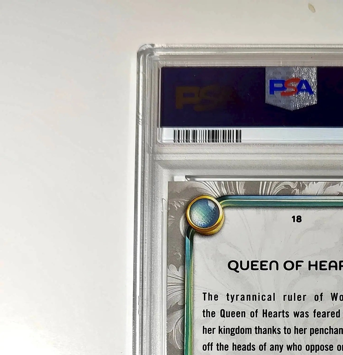 Queen of Hearts 2025 Topps Disney #18 Winter Variant Card Alice inland PSA 8 - Non-Sports Card Single