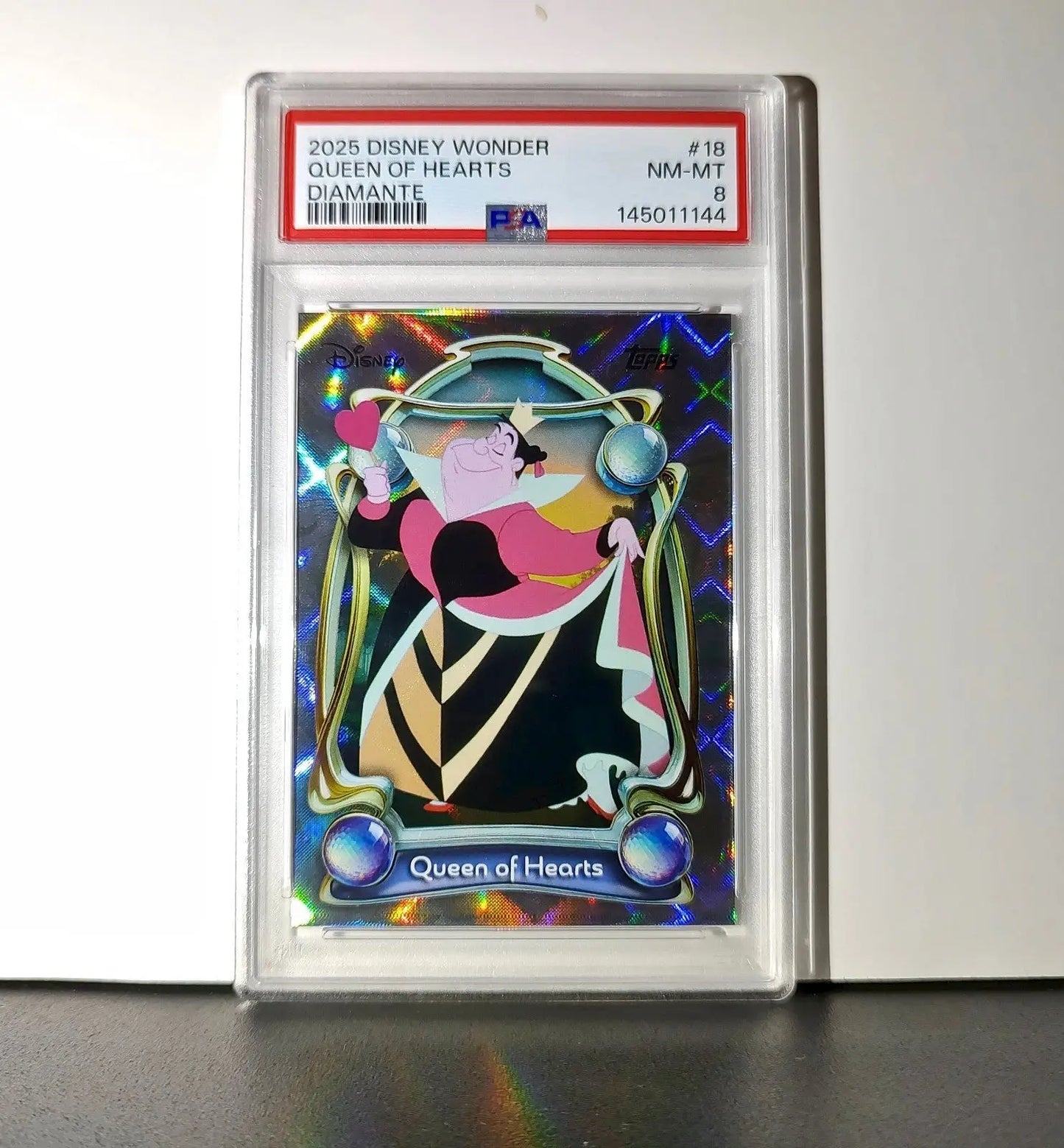Queen of Hearts 2025 Topps Disney #18 Winter Variant Card Alice inland PSA 8 - Non-Sports Card Single