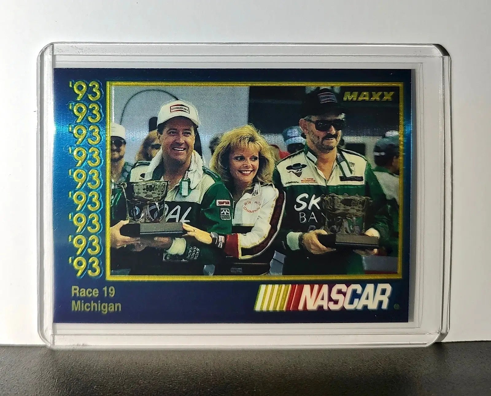 Race 19 Michigan YR 1993 Maxx Premier Plus Racing #198 NASCAR Card - Racing Card Single