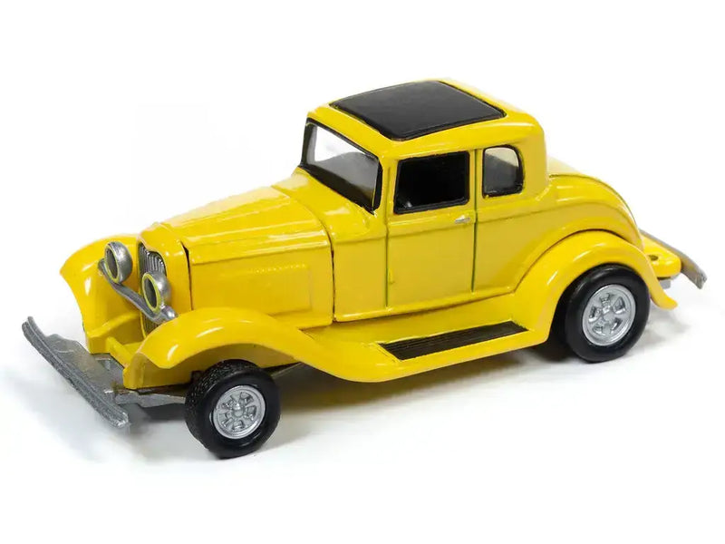Racing Champions Mint RC010 Ver A 1932 Ford Coupe - Collectibles