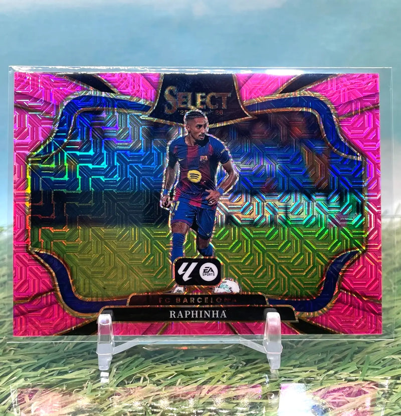 Raphinha 2025-26 Panini Select La Liga #207 Pink Mojo Field Level /99 Barcelona - Soccer Card Single