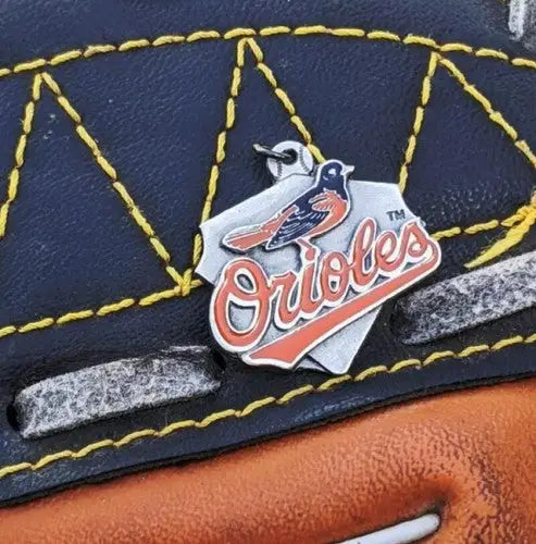 retired Baltimore Orioles pewter pendant - Sports Memorabilia