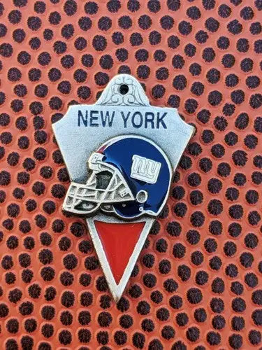 retired New York Giants pendant - Sports Memorabilia