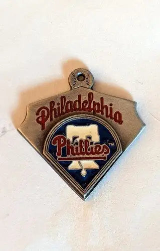 retired Philidelphia Phillies pewter pendant - Sports Memorabilia