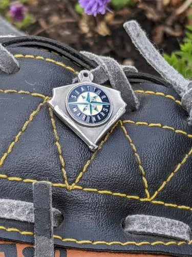 Retired- Seattle Mariners pewter pendant - Sports Memorabilia