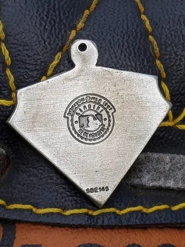 retired White Sox pewter pendant - Sports Memorabilia