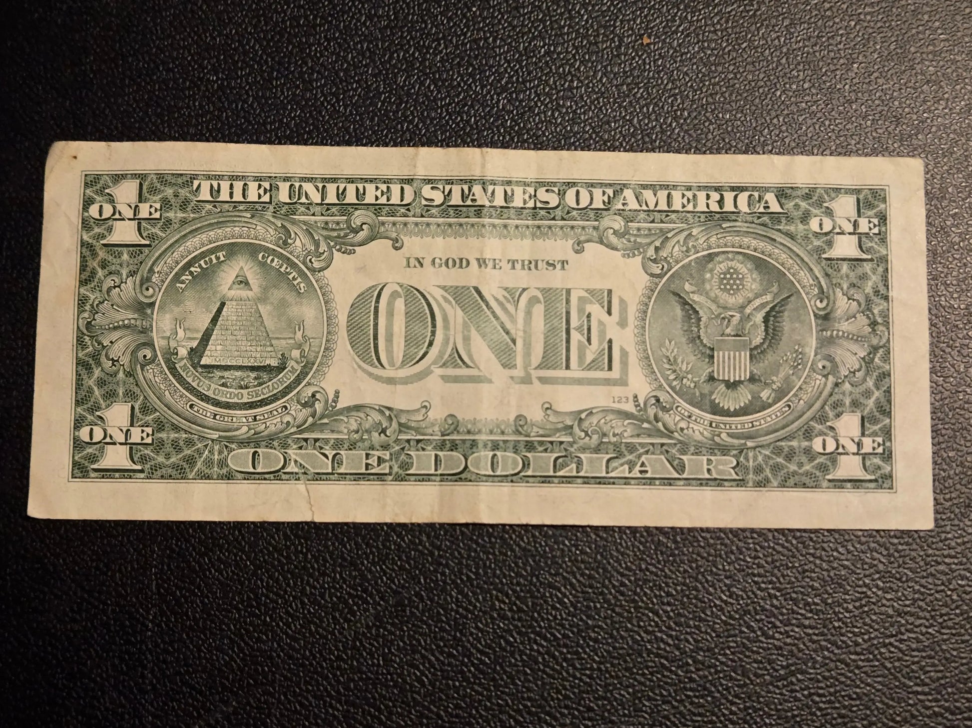 Series 2006 $1 One Dollar Bill Federal Reserve Note Cleveland D Circulated - Coins & Currency