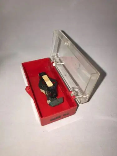 Shure W-9 Record Player Part Cartridge in red and clear plastic case for optimal sound