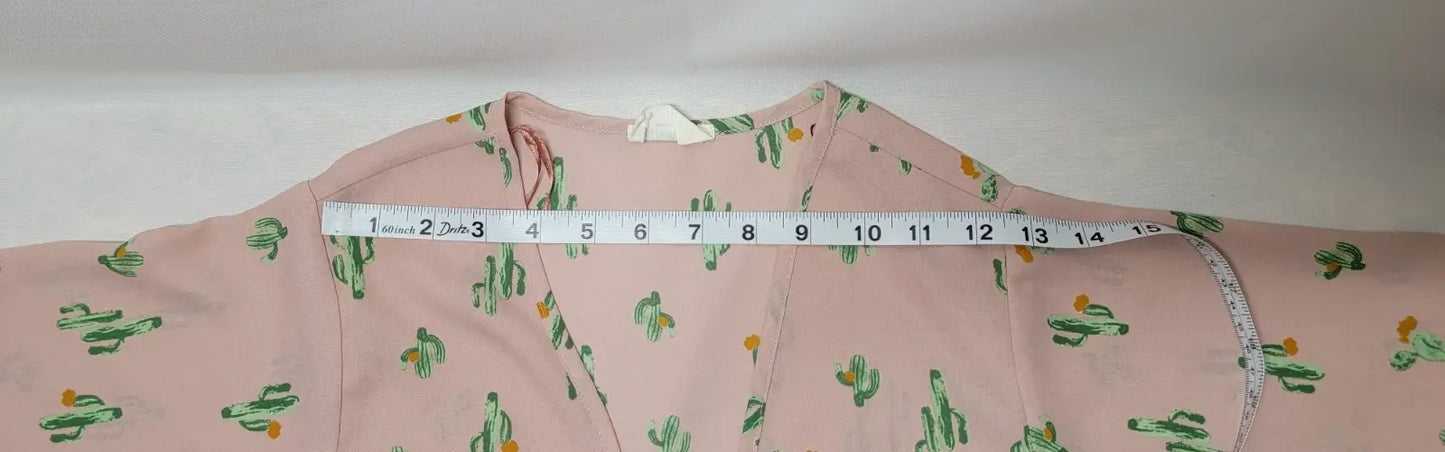 Sienna Sky Crop Top Size XS Pink Cactus Print V Neck 3/4 Sleeve Juniors - Apparel