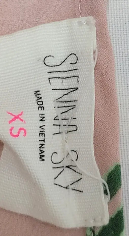 Sienna Sky Crop Top Size XS Pink Cactus Print V Neck 3/4 Sleeve Juniors - Apparel