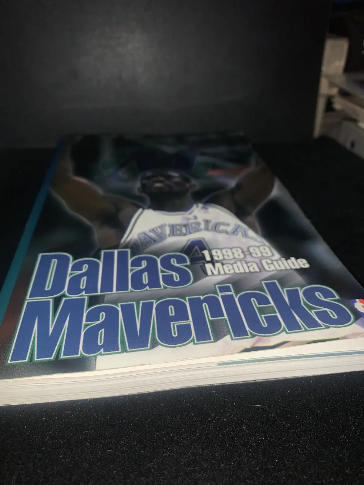 Signed Dallas Mavericks 1998-99 Media Guide featuring Dirk Nowitzki and Steve Nash AUTOGRAPH
