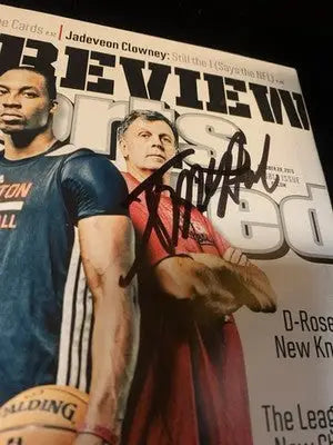 SIGNED Sports Illustrated 10/28/2013 Dwight Howard Kevin McHale Rockets JSA Auto - Sports Memorabilia