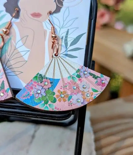 Single-Sided Wooden Oriental Fan Earrings - Handmade - Other