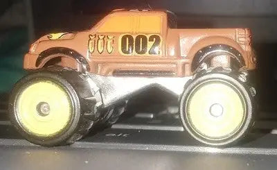 Small Micro Hot Wheels Monster Truck Pickup truck Pickup Truck 002 Dune Ratz