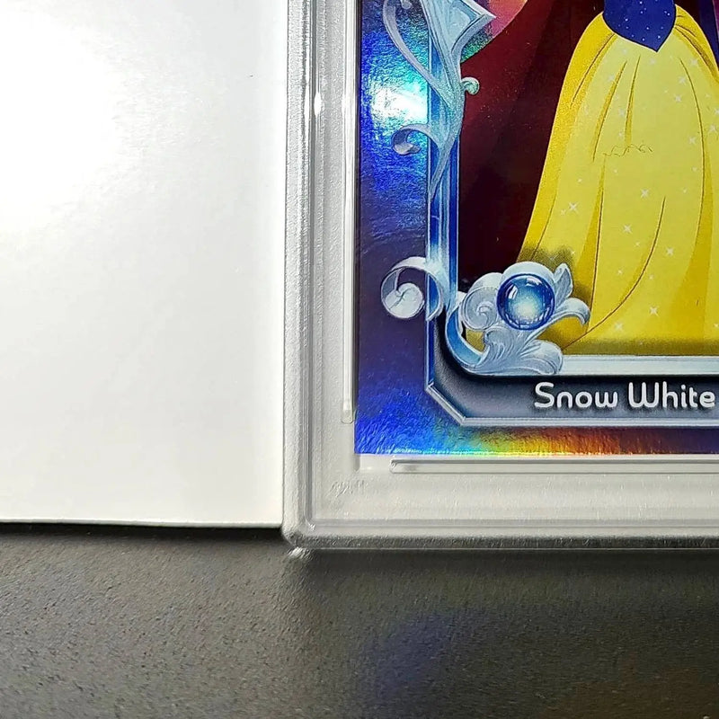 Snow White 2025 Topps Disney Cartoon Princess #151 Card PSA 8 - Non-Sports Card Single