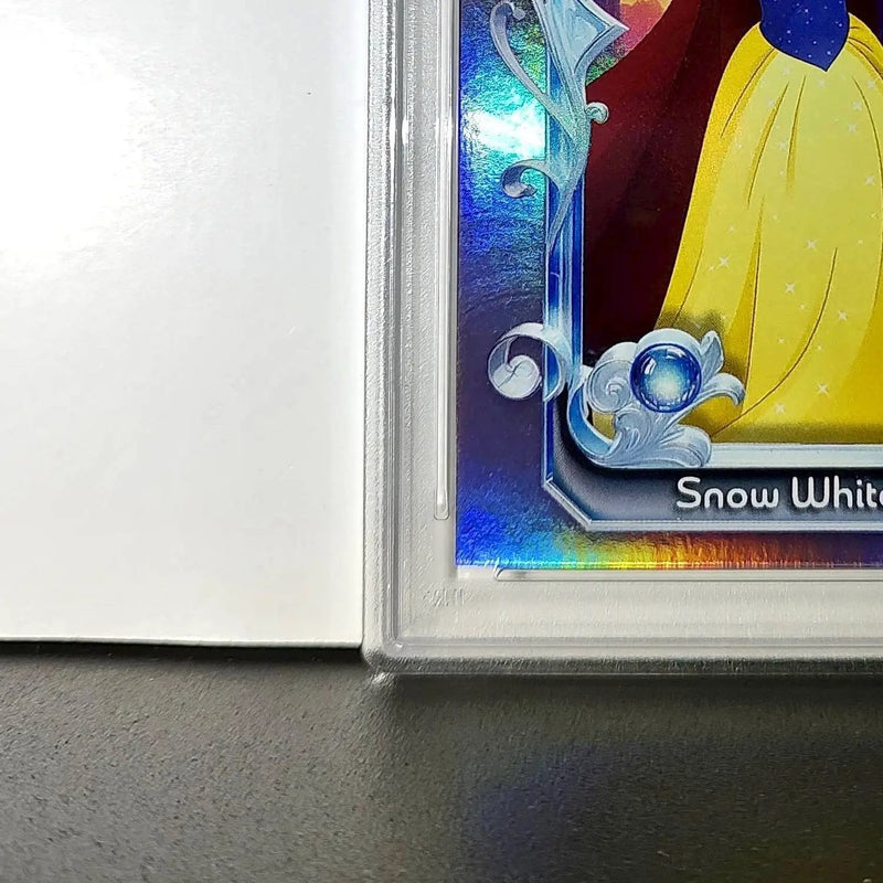 Snow White 2025 Topps Disney Cartoon Princess #151 Card PSA 8 - Non-Sports Card Single