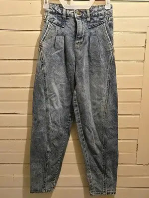 SO Balloon Pant Womens 0/24W Super High Rise Light Wash Denim Pleated Tapered - Apparel