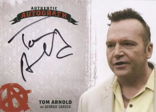 Autograph card of Tom Arnold as Georgie Caruso from Sons of Anarchy Season 4 & 5