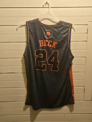 TD Elite Basketball Jersey Mens M Reversible 24 Beck Black White Sleeveless - Sports Memorabilia