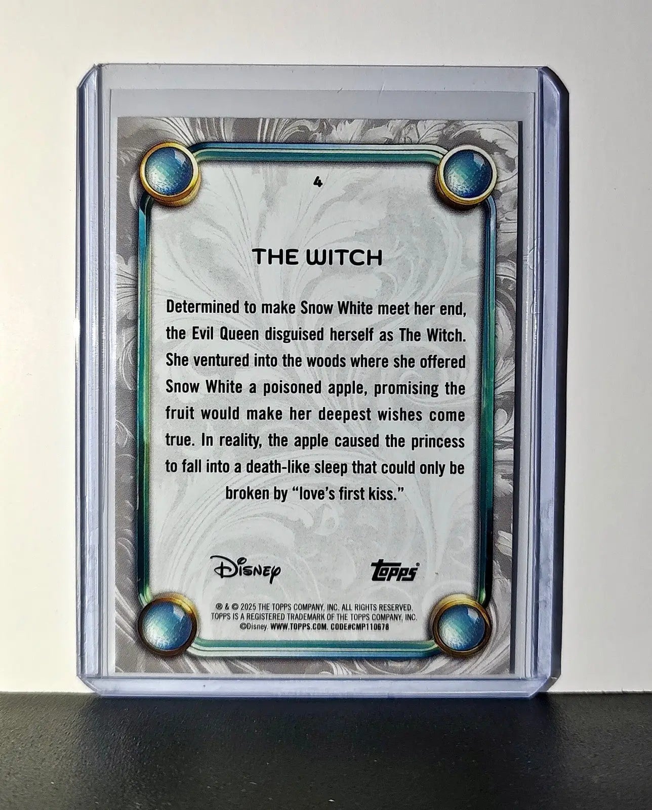 The Witch 2025 Topps Disney Wonder #4 Card Snow White and the Seven Dwarfs - Non-Sports Card Single