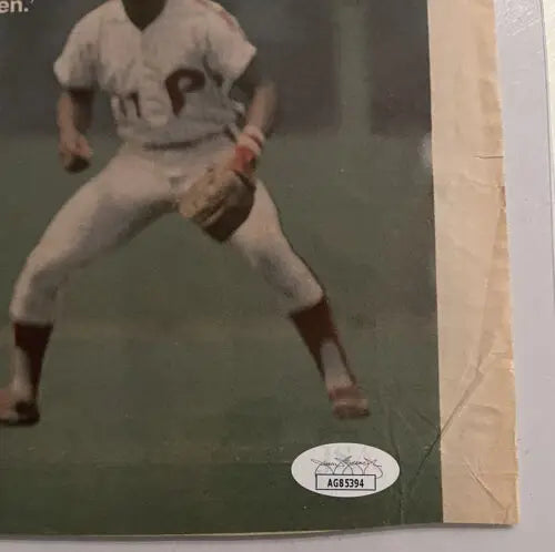 Tim Raines Expos HOF player in action from 1984 Sporting News Magazine half page