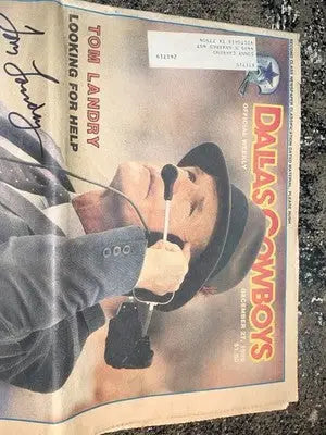 Tom Landry Signed Dallas Cowboys Weekly Magazine December 27 1986 JSA Auto