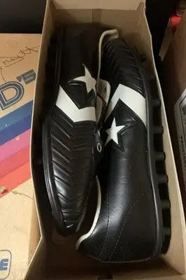 Tony Dorsett Converse football cleats in box, Dallas Cowboys style, size 10