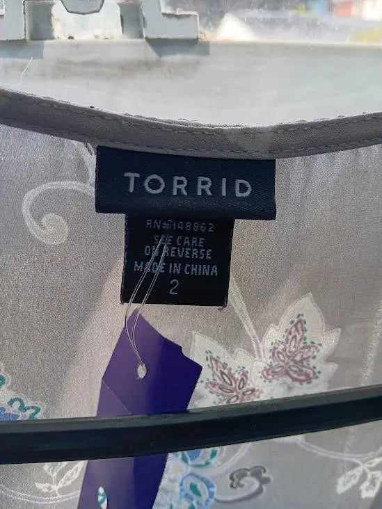 Torrid Blouse Lily Babydoll Georgette Surplice Gray Floral Top Size 2 Boho Tunic