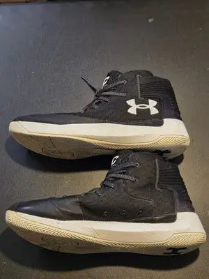 Under Armour Basketball Shoes Mens 12 SC Curry High Top Black White Used - Apparel
