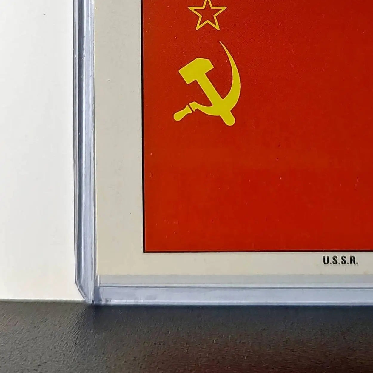 USSR Flag 1991 Topps Desert Storm #32 Sticker Card