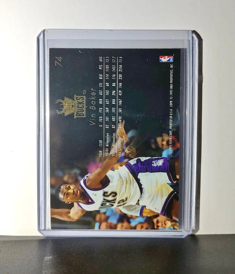 Vin Baker 1995-96 Flair NBA #74 Card Milwaukee Bucks