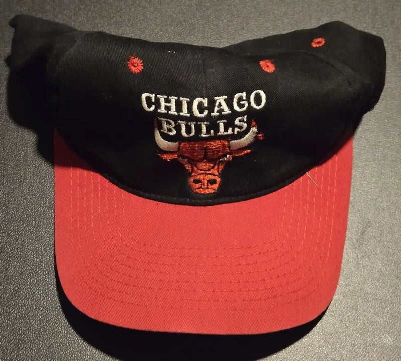 Vintage Chicago Bulls Snapback Hat + Michael Jordan & D.Rodman Graded card Lot - Sports Memorabilia