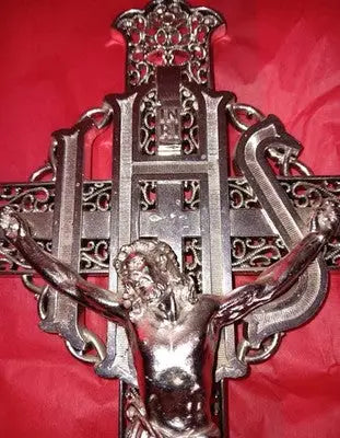 Vintage Wall INRI Crucifix Cross Jesus Christ Figure Intricate Filigree 12’’X7’’ - Other