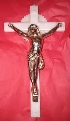 Vtg Faux 8’’x4’’ White Plastic INRI White Crucifix Wall Hanging Christianity Art - Other