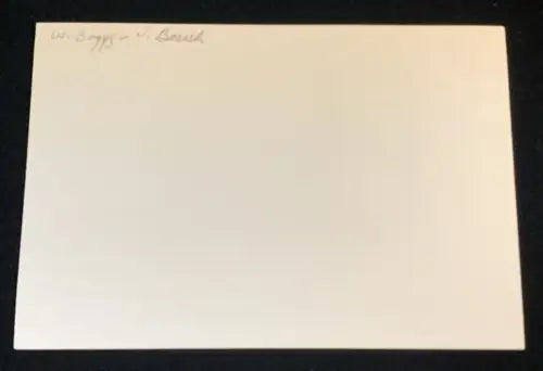 Blank off-white paper for Wade Boggs and Johnny Bench trading cards display