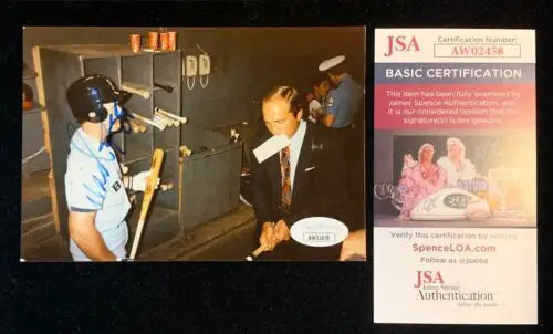 Wade Boggs and Johnny Bench signed baseball photo with certification for trading cards collectors