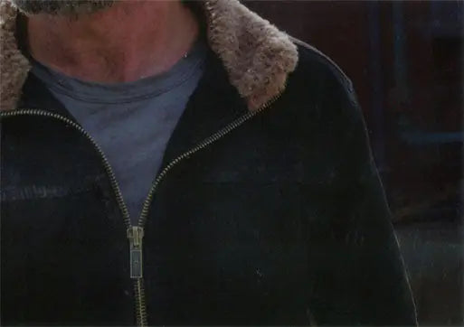 Dark jacket with fur collar and zipper from Walking Dead cryptomium foil parallel